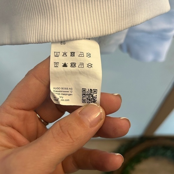 Hugo men's XL White crewneck sweater with black logos - Picture 6 of 12